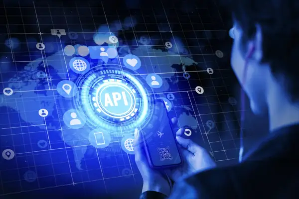 Jak integracje API mogą przyspieszyć Twoją codzienną pracę