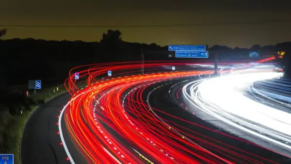 Prędkość minimalna na autostradzie - Co mówią polskie przepisy?