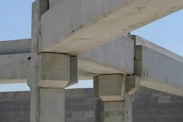 Kto wynalazł cement? Historia, która zmieniła budownictwo na zawsze