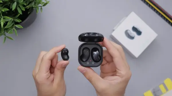 Dlaczego telefon nie widzi słuchawek Bluetooth? Rozwiązania problemu