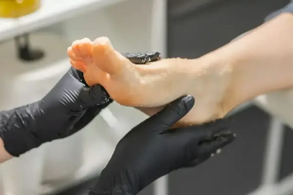 Pedicure - Jaki wybrać, ile kosztuje i kiedy do podologa?