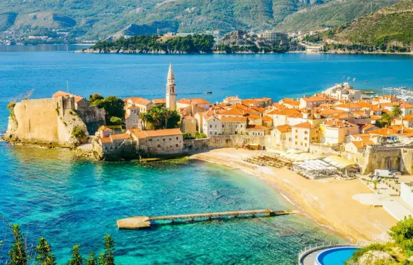 Budva gdzie zjeść - odkryj najlepsze restauracje i lokalne smaki
