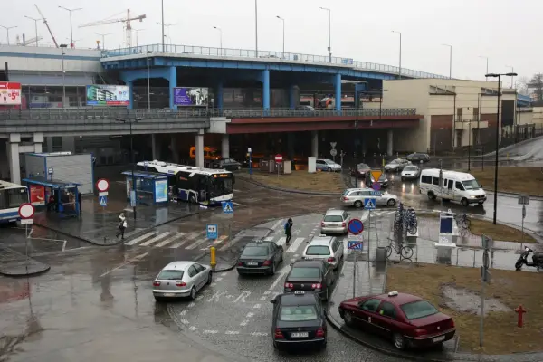 Gdzie jest dworzec główny wschód w Krakowie? Sprawdź lokalizację
