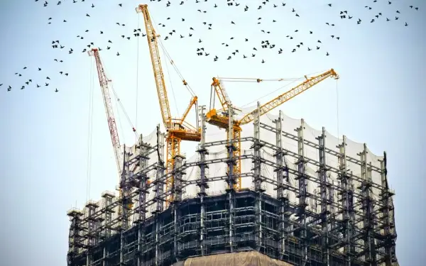Ile cementu potrzebujesz na 1m3 betonu? Oto kluczowe proporcje i porady.