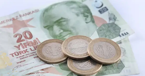 Jaka waluta w Turcji? Ważne informacje dla podróżnych i turystów