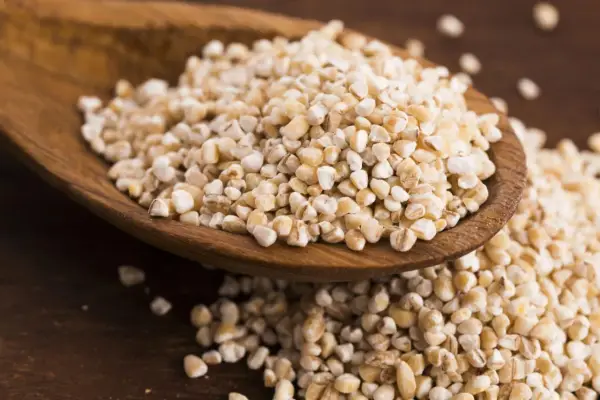 Czy kasza jęczmienna ma gluten? - Poznaj fakty i najlepsze zamienniki