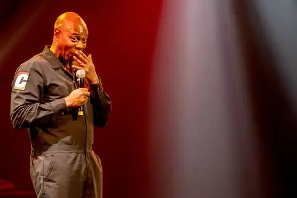 Dave Chappelle stand up: kontrowersyjne tematy i niezapomniane występy