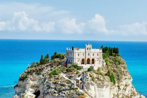 Lotnisko Tropea - Jak dojechać? Lamezia Terme to klucz!