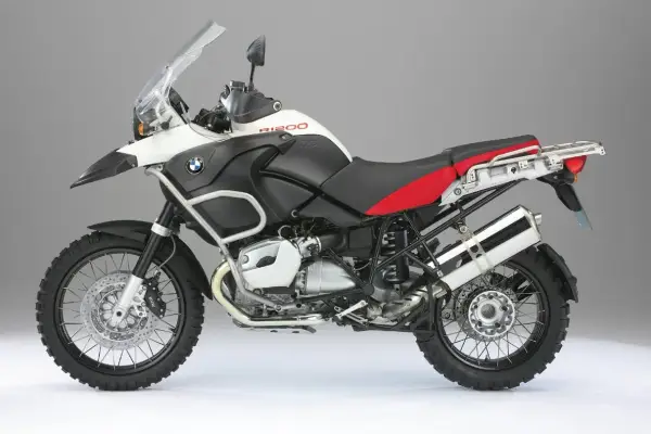 BMW R 1200 – poznaj najlepsze modele i ich niezwykłe osiągi