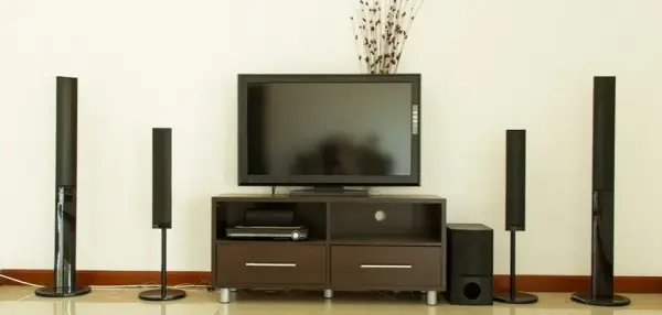 Jak podłączyć kino domowe do telewizora Sony Bravia - proste kroki
