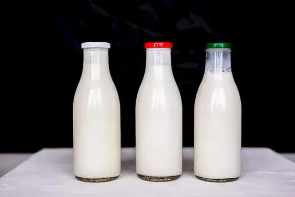 Ile kcal ma kefir? Zaskakujące wartości kaloryczne i zdrowotne korzyści