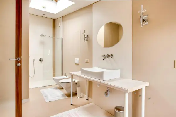 Przemień swoją łazienkę w domowe spa – inspiracje i wskazówki