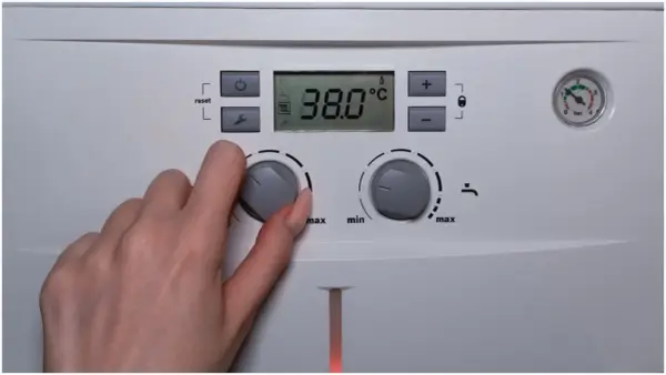 Jaka temperatura bojlera? Oszczędność, bezpieczeństwo i komfort
