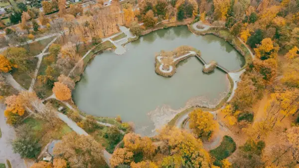 Park Kachla Bytom: 180 lat historii. Odkryj zieloną oazę!