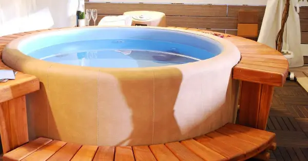 Czy dmuchane jacuzzi ogrodowe to mądra inwestycja? Zalety i wady