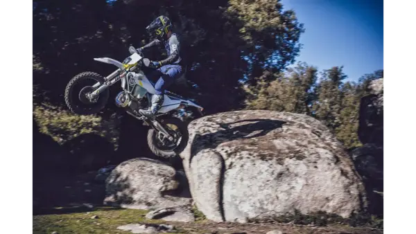 Husqvarna TE 250i - poznaj szczegóły, które mogą Cię zaskoczyć