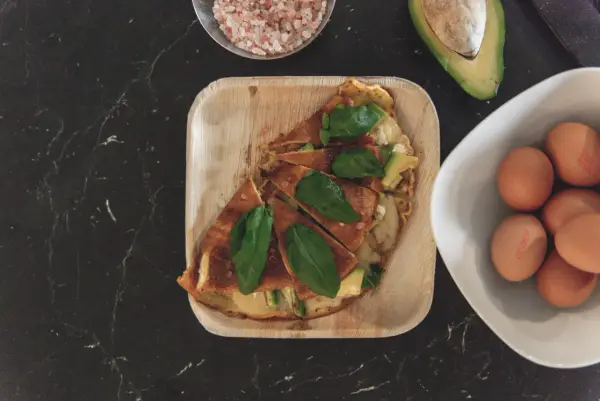 Omlet z awokado - lekki przepis na idealne śniadanie