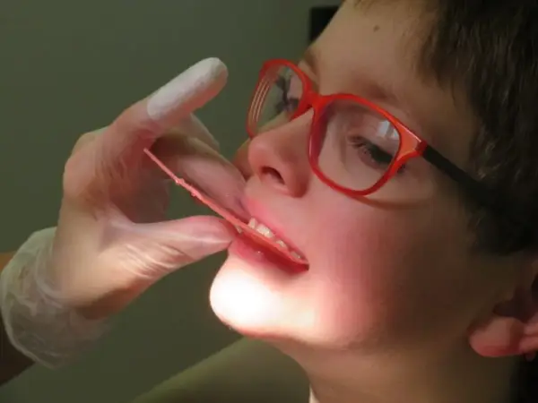 Jak nie bać się dentysty: skuteczne sposoby na pokonanie lęku