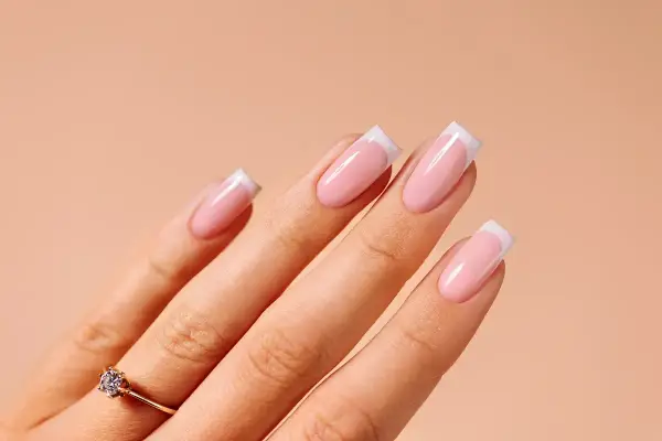 Manicure francuski - Jak zrobić idealny french?