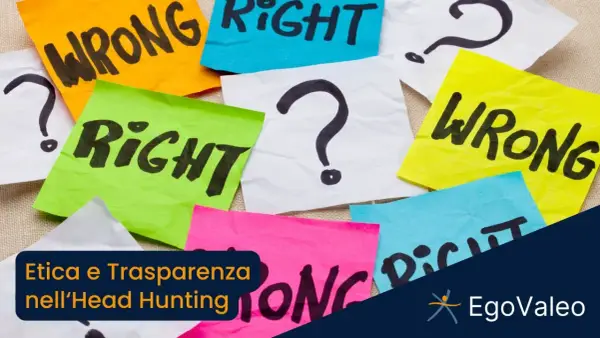 Post-it colorati con parole come "RIGHT", "WRONG" e punti interrogativi. Riflette l'etica professionale, il significato di fare la cosa giusta.