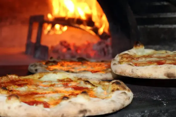 Pizza jak złoto Rybnik - sprawdź, dlaczego to ulubiona pizzeria mieszkańców