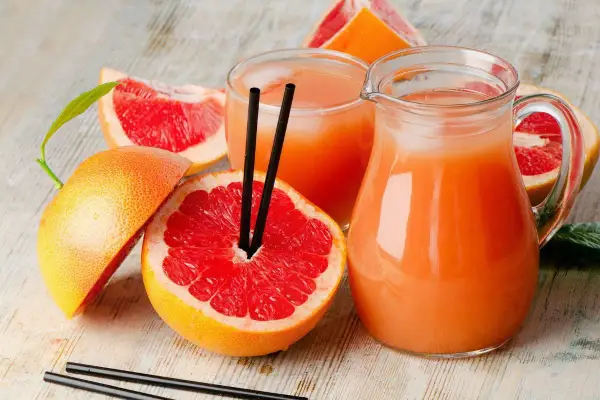 Najlepsze drinki z grejpfrutem, które zachwycą Twoje podniebienie