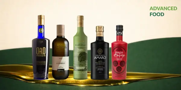 Pięć butelek oliwy z oliwek premium, w tym ORO PARQUEOLIVA i Pago de Espejo. Szukasz najlepszej oliwy z oliwek?