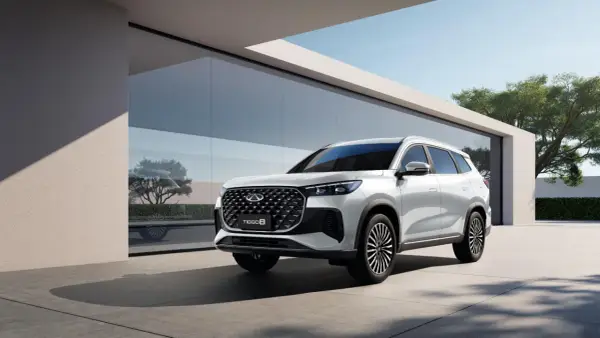 Chery Tiggo 8 - Cena, PHEV czy benzyna? Co wybrać?