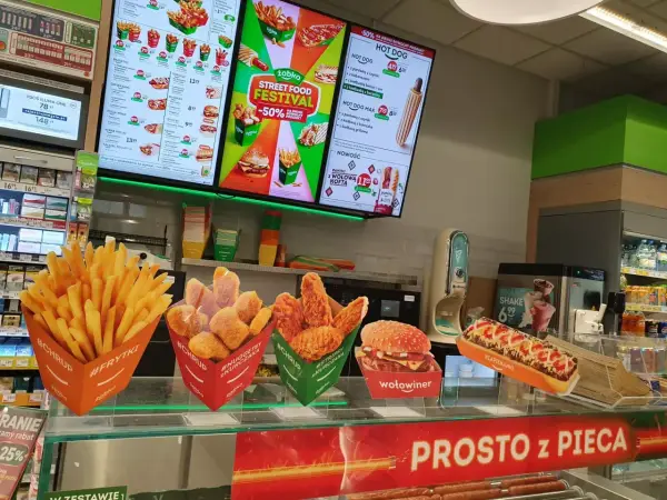 Ile kosztuje pizza w Żabce? Ceny na kwiecień 2026 i promocje
