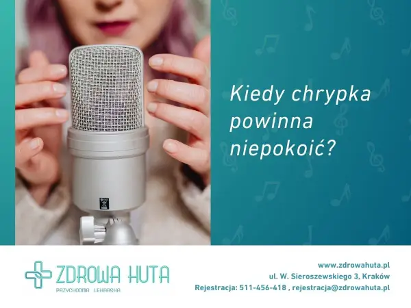 Kiedy chrypka wieczorem niepokoi? Dwie dłonie zbliżają się do mikrofonu, sugerując troskę o głos.