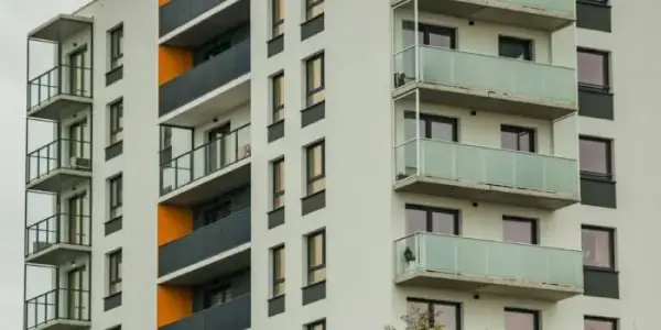 Ile kosztuje wykup mieszkania TBS? Sprawdź ukryte koszty i porady