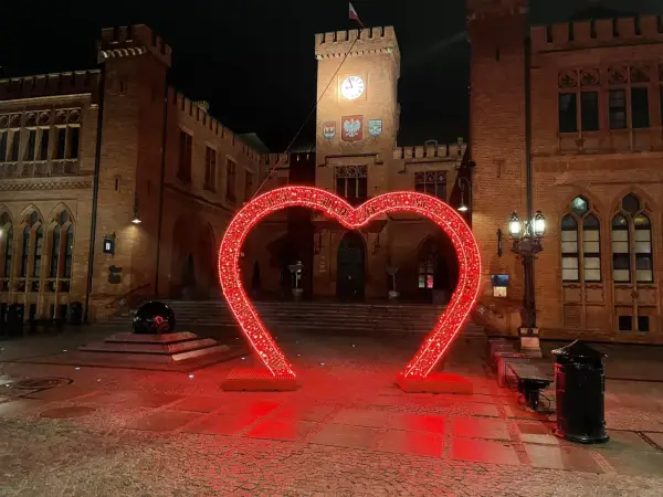 Rynek w Kołobrzegu - serce starówki. Co warto zobaczyć?