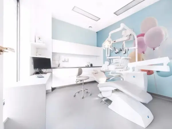 Jak znaleźć dobrego dentystę na Bielanach w Warszawie?