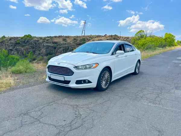 Ford Fusion America – analiza popularności modelu w USA i jego atrakcyjności dla polskich kierowców
