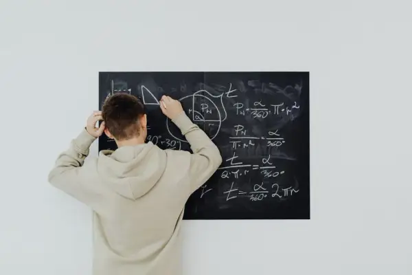 Jak skutecznie wspierać dziecko w nauce matematyki w polskiej szkole podstawowej
