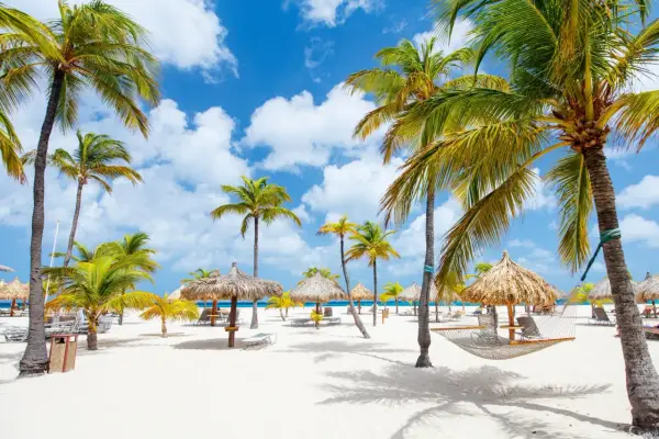 Aruba: Paszport obowiązkowy? Sprawdź, co musisz wiedzieć!