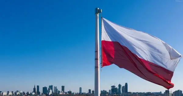 Flaga Polski: wygląd, symbolika, zasady. Czy znasz je wszystkie?