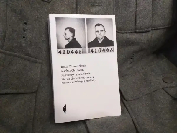 Autor w tekstach o Auschwitz - rola i odpowiedzialność