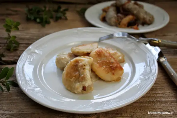 Pierogi z białą kiełbasą - idealny farsz i triki mistrza