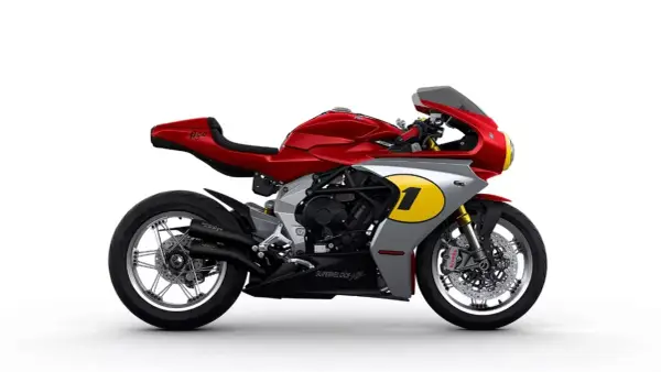 Czerwono-srebrny MV Agusta Superveloce z numerem 1 na owiewce, inspirowany legendą wyścigów.