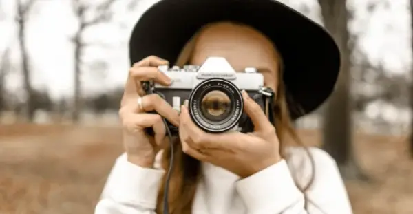 Kim jest fotograf i jakie umiejętności są kluczowe w tej roli?