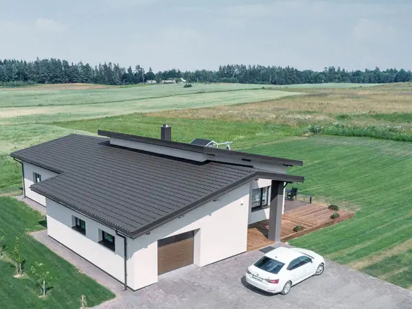 Najtańsze pokrycie dachowe - jak wybrać bez ukrytych kosztów?