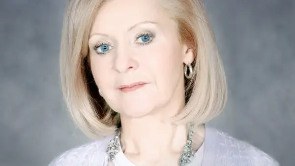 Życiorys Krystyny Holc: niezwykła historia prezeski Fundacji Polsat w Polsce