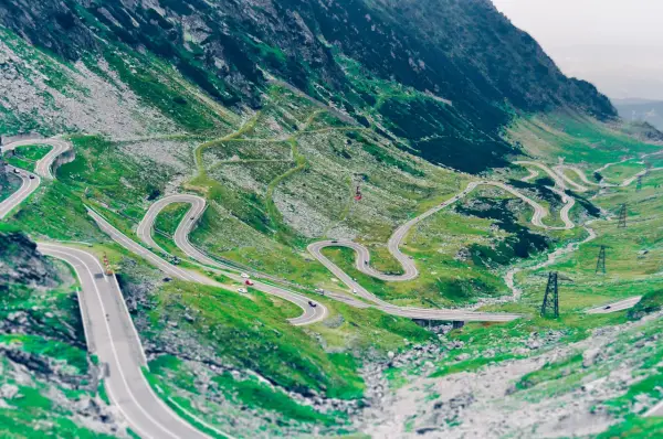 Transalpina - jak zaplanować przejazd najwyższą drogą Rumunii?