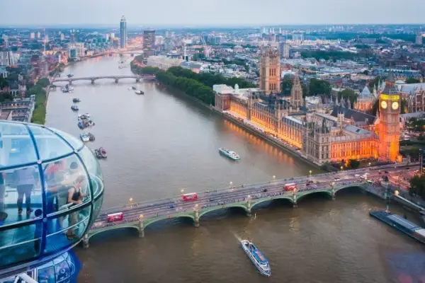 Wycieczki do Londynu z Katowic: Jak zorganizować niezapomnianą podróż