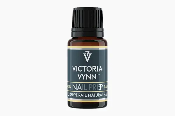 Buteleczka Victoria Vynn z produktem Nail Prep, który służy do dehydratacji naturalnych paznokci.