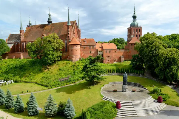 Frombork - Jak zwiedzać Wzgórze Katedralne i Muzeum Kopernika?