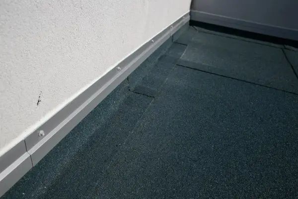 Jak wykończyć cokoły na balkonie, aby uniknąć trwałych błędów