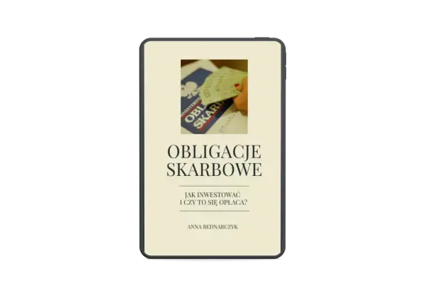 Grafika przedstawia ekran telefonu z napisem "Obligacje Skarbowe" i dłonią trzymającą banknoty.