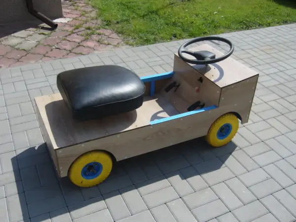 Jak zrobić samochód elektryczny - krok po kroku do własnego pojazdu